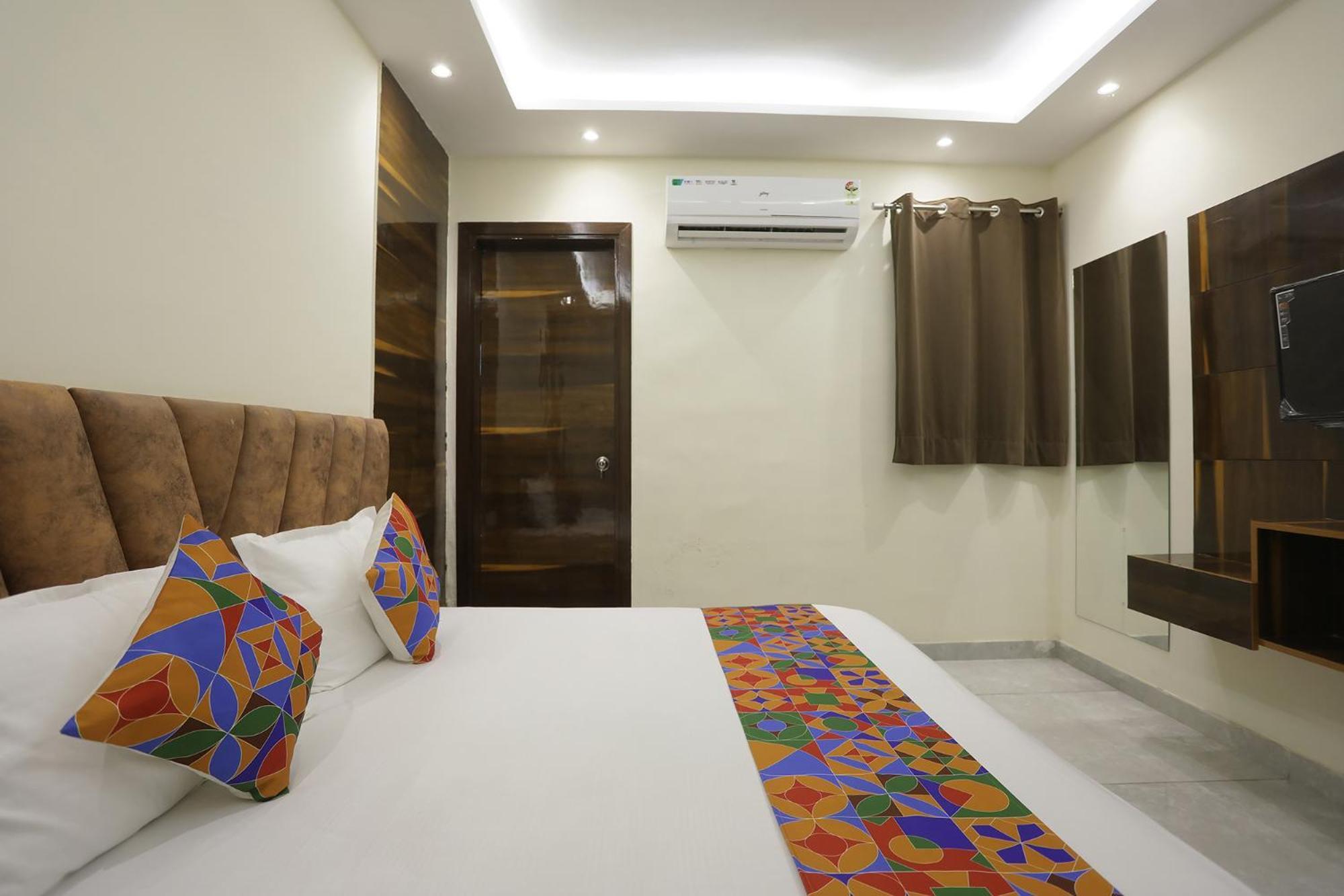 Fabexpress Baba's Hotel New Delhi