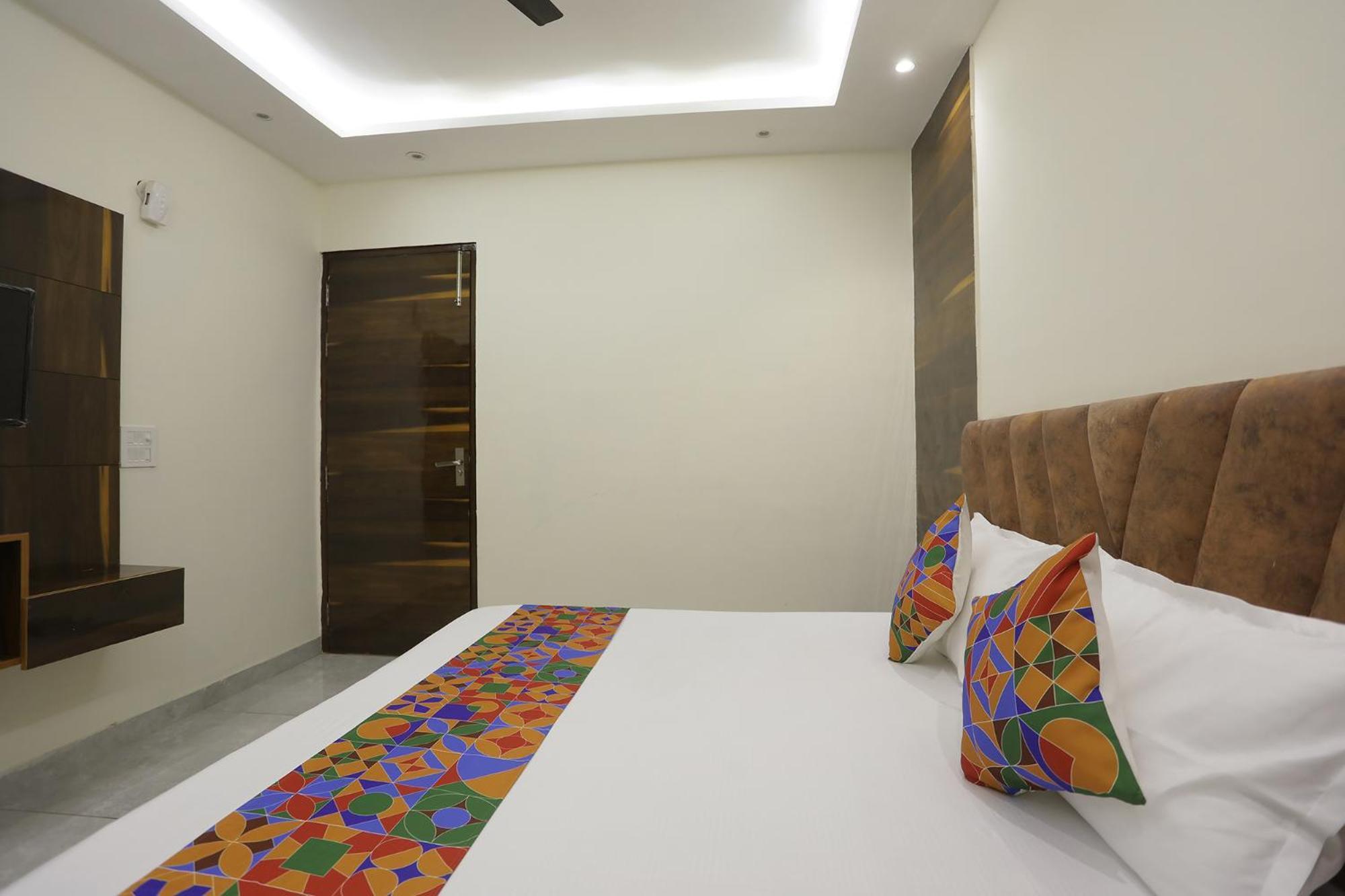 Fabexpress Baba's Hotel 3*